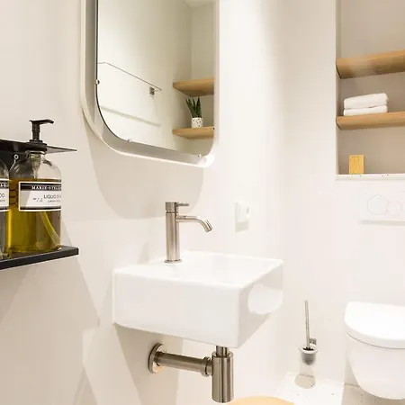 Kith & Kin Boutique Apartment Amsterdam