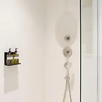 Kith & Kin Boutique Apartment *
